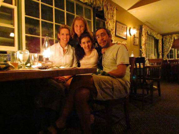 Junto com a Jo, nossa queridíssima atendente no restaurante em Lincoln, em New Hapmshire, nos Estados Unidos